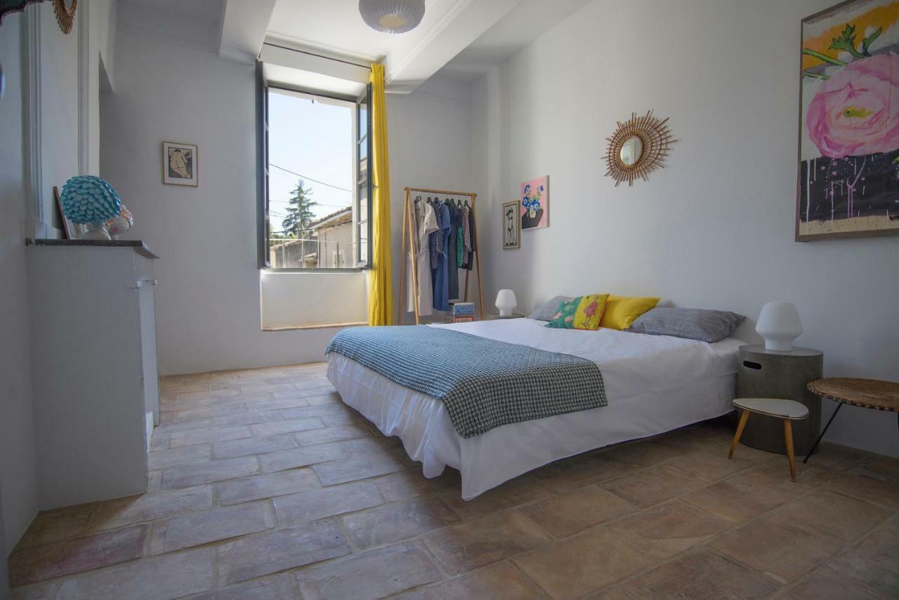 Les Toiles Du 15 Bed & Breakfast Montaren-et-Saint-Mediers Bagian luar foto