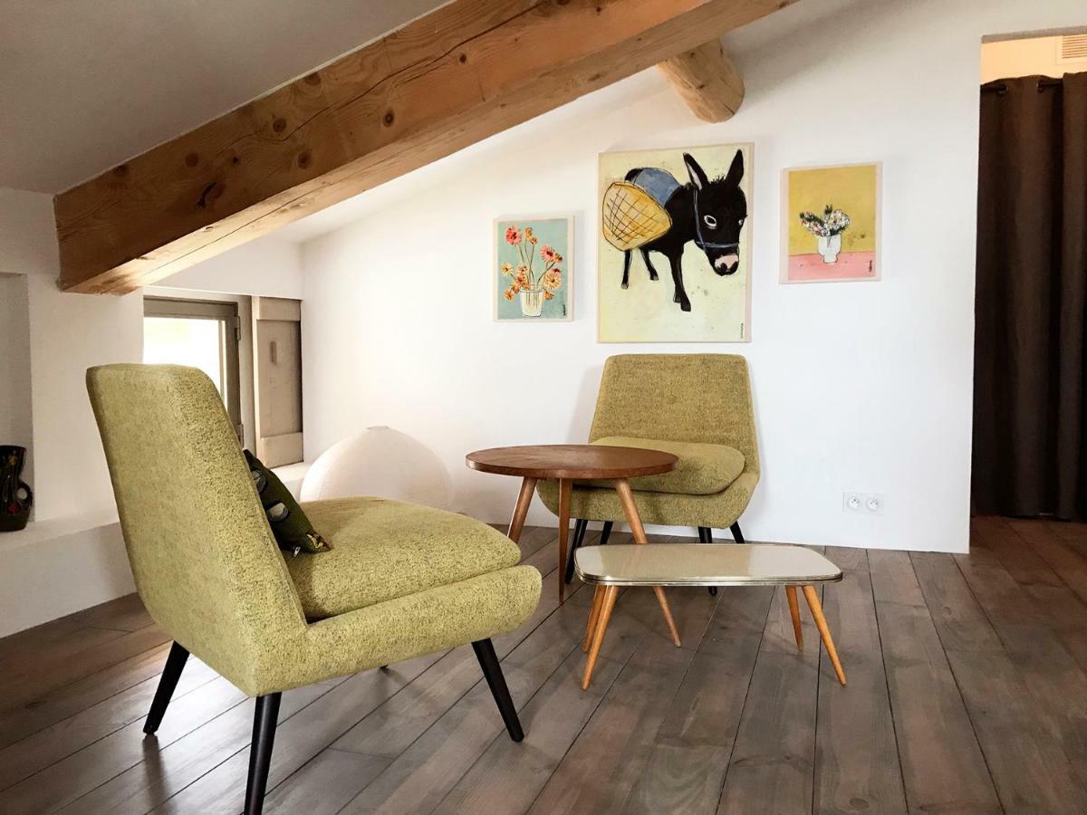 Les Toiles Du 15 Bed & Breakfast Montaren-et-Saint-Mediers Bagian luar foto
